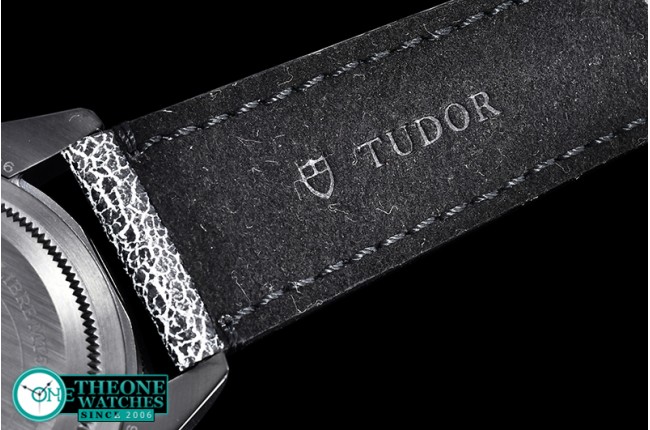 Tudor - Heritage 2016 Black Bay Shield DLC/LE Black ZF A2824